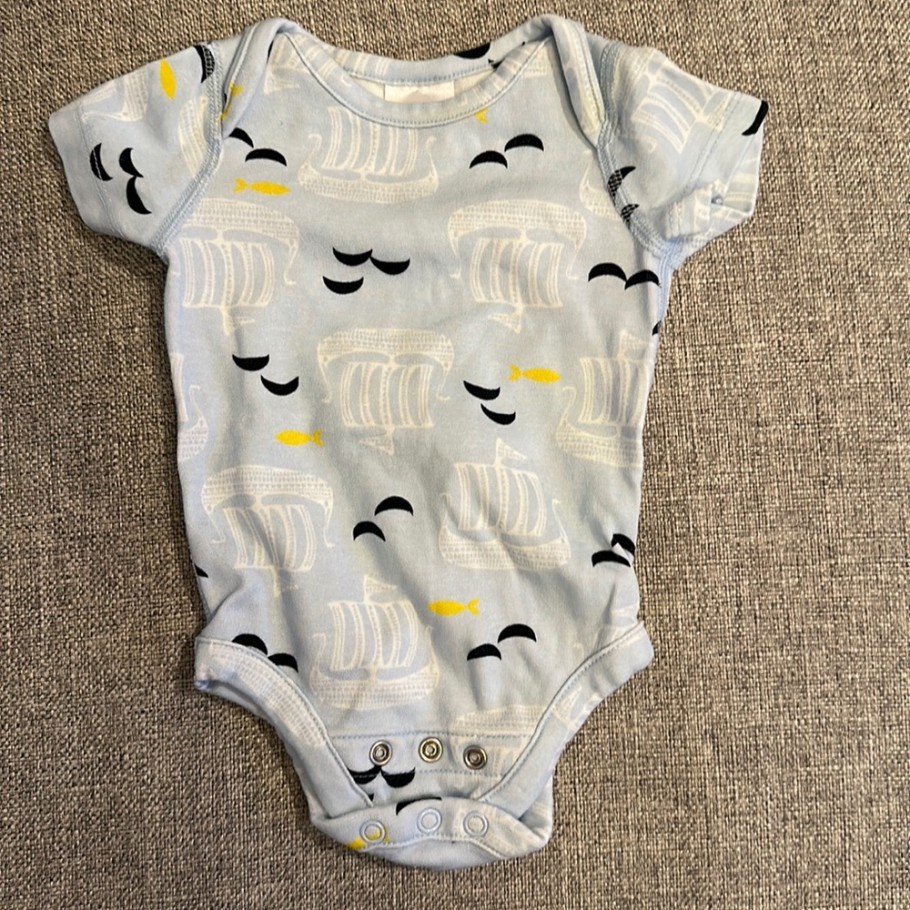 Hanna Andersson shirt sleeve onesie